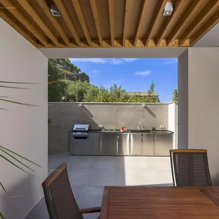 Bizzarria קאסטלמארה דל גולפו