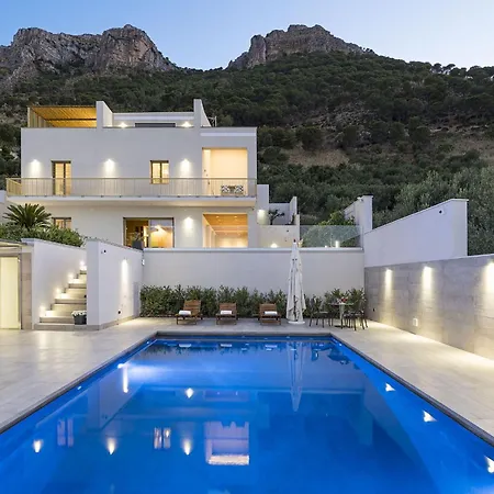 וילה Bizzarria קאסטלמארה דל גולפו