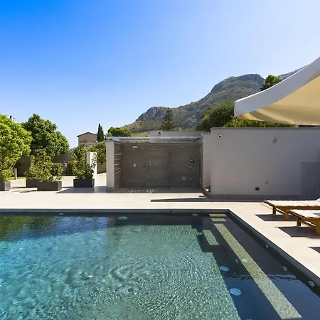 וילה Bizzarria *